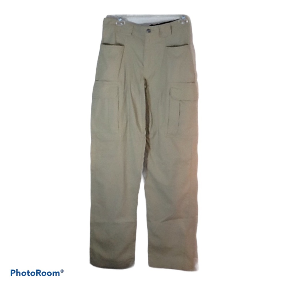 Duluth Trading Company Khaki Cargo Pants Medium
